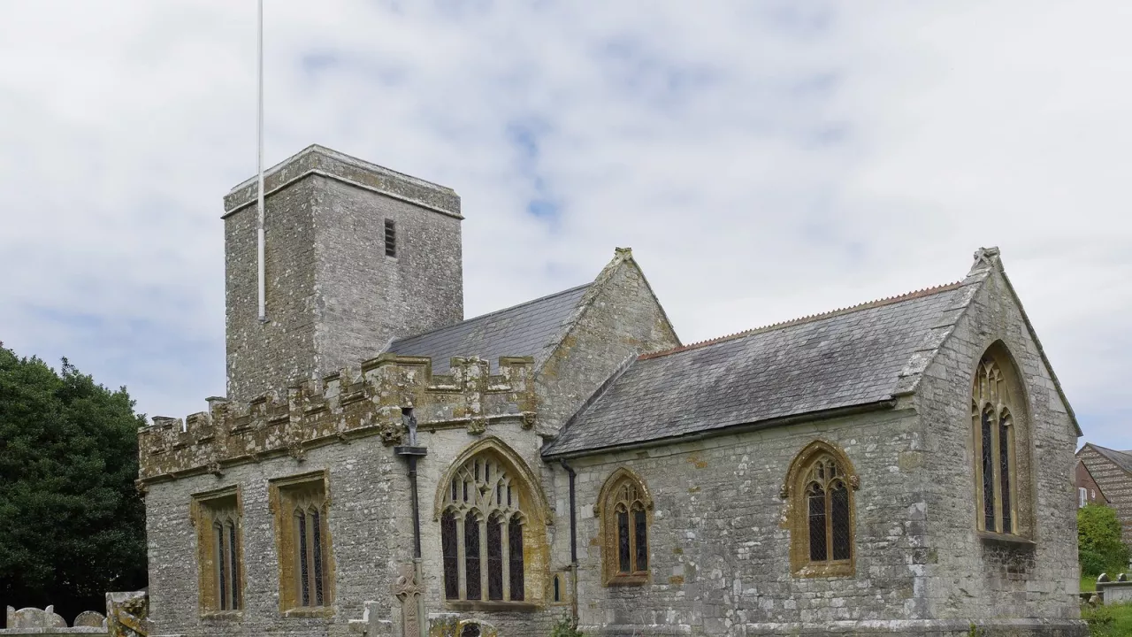 DorsetSTONSFORDStMichael(rayjenningsCC-BY-SA2.0)1