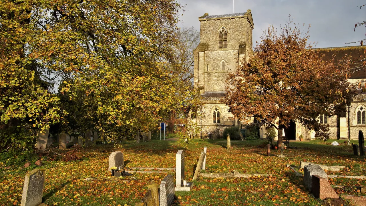 OxfordshireCHINNORStAndrew(ronadamsCC-BY-NC-SA2.0)1