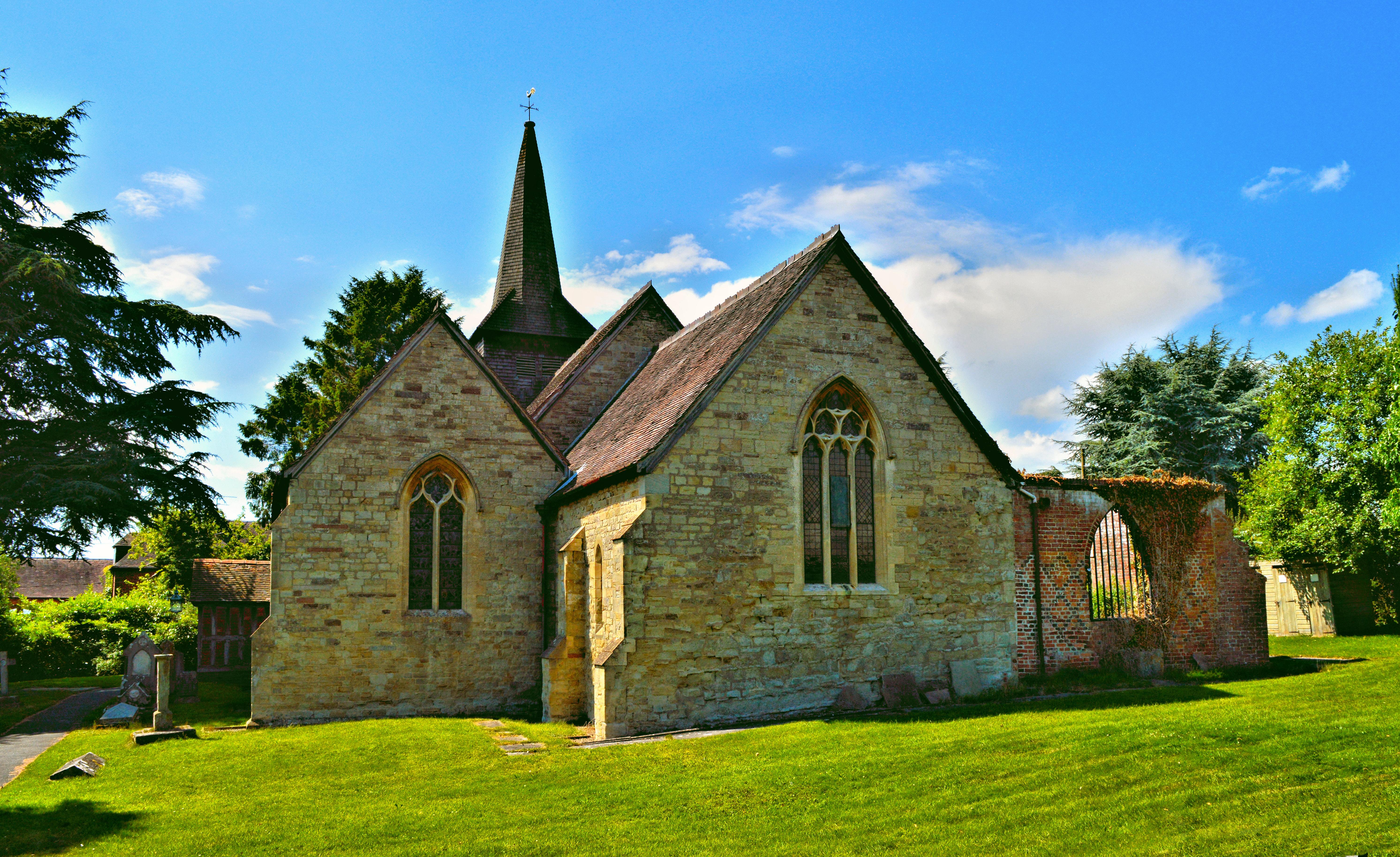 WorcestershireMAMBLEStJohnBaptist(philippankhurstCC-BY-SA2.0)1
