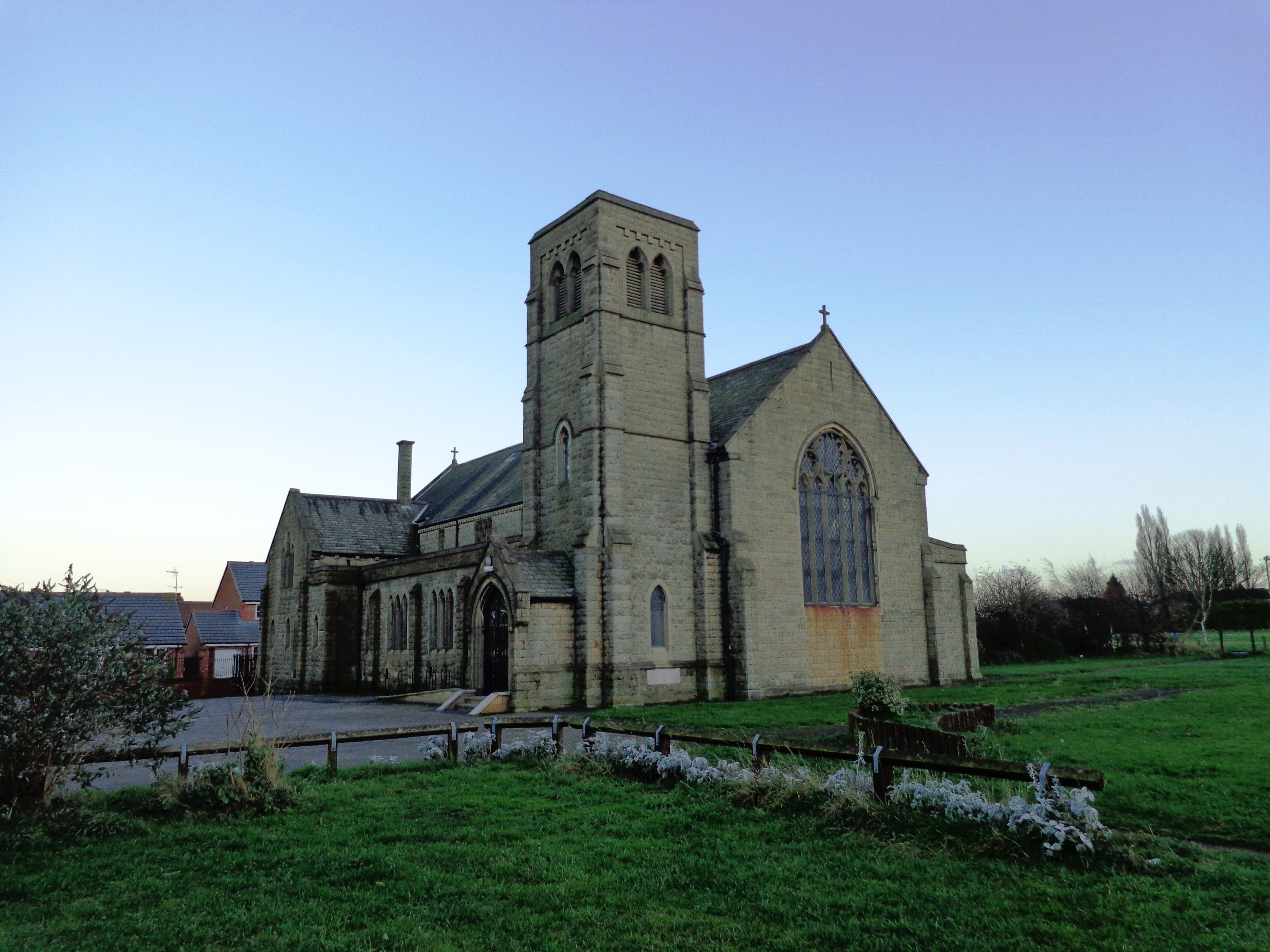 YorkshireTHURCROFTStSimonStJude(billhendersonCC-BY-SA2.0)1