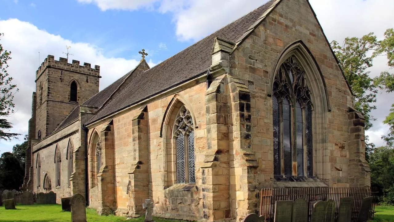 LeicestershireNORTONJUXTATWYCROSSHolyTrinity(davidphowardCC-BY-SA2.0)1