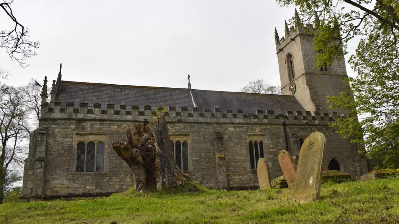 NottinghamshireSUTTONCUMLOUNDStBartholomew(StevenRufflesCCBY-SA2.0)1