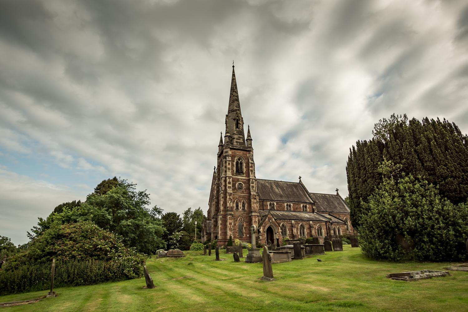 StaffordshireKEELEStJohnBaptist(BrianDeeganCC-BY-SA2.0)1