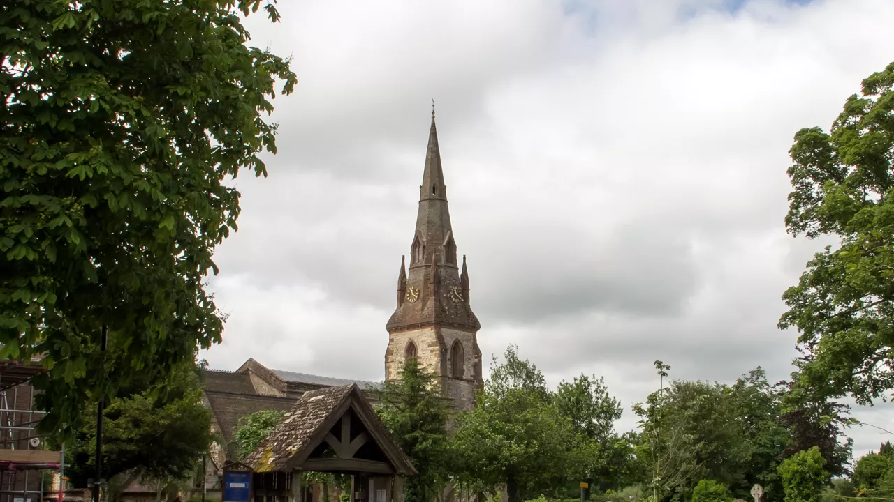 WarwickshireSOUTHAMStJames(BillFitchettCCBY-SA2.0)2