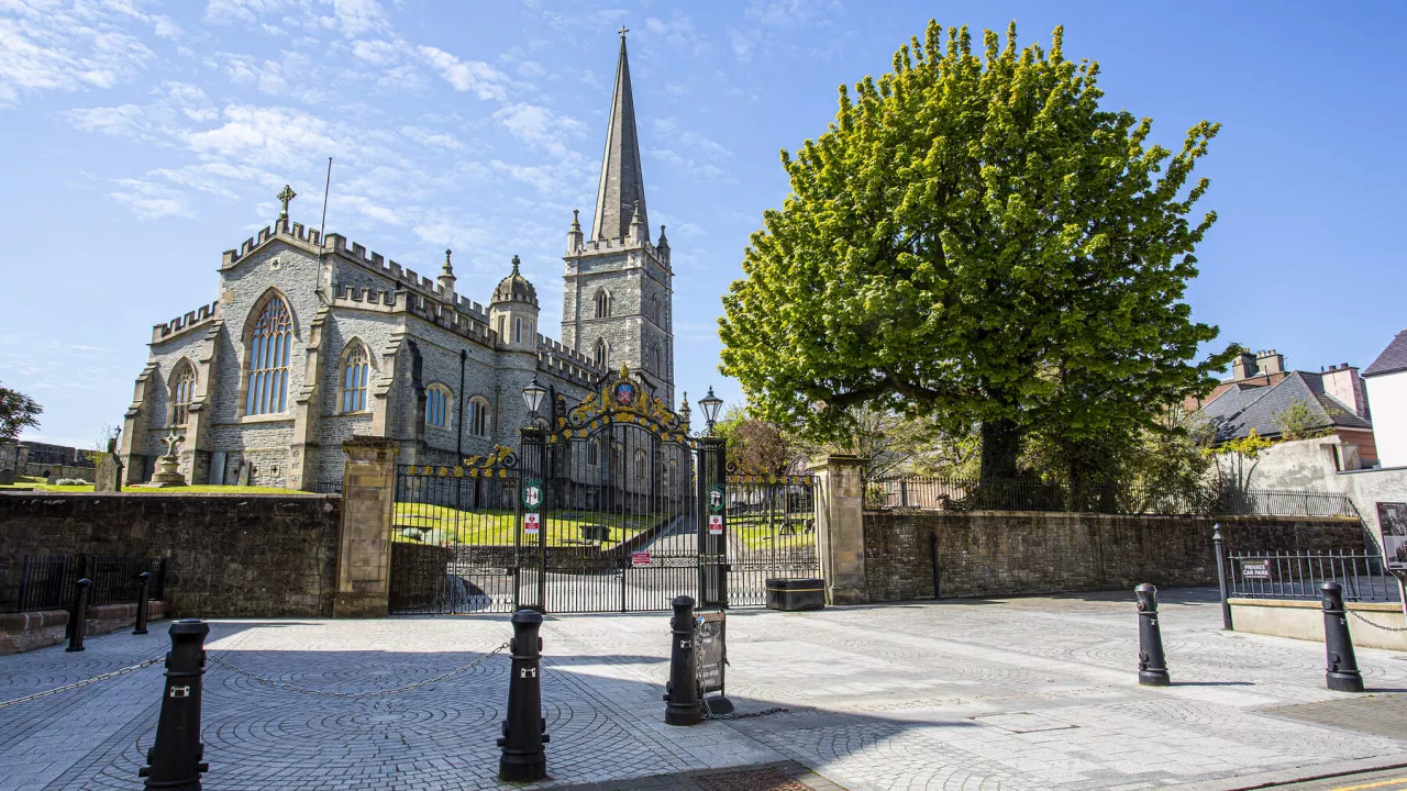 CountyDerryDERRYStColumbCathedral(©LorcanDohertyForDerryCity&StrabaneCouncil)1