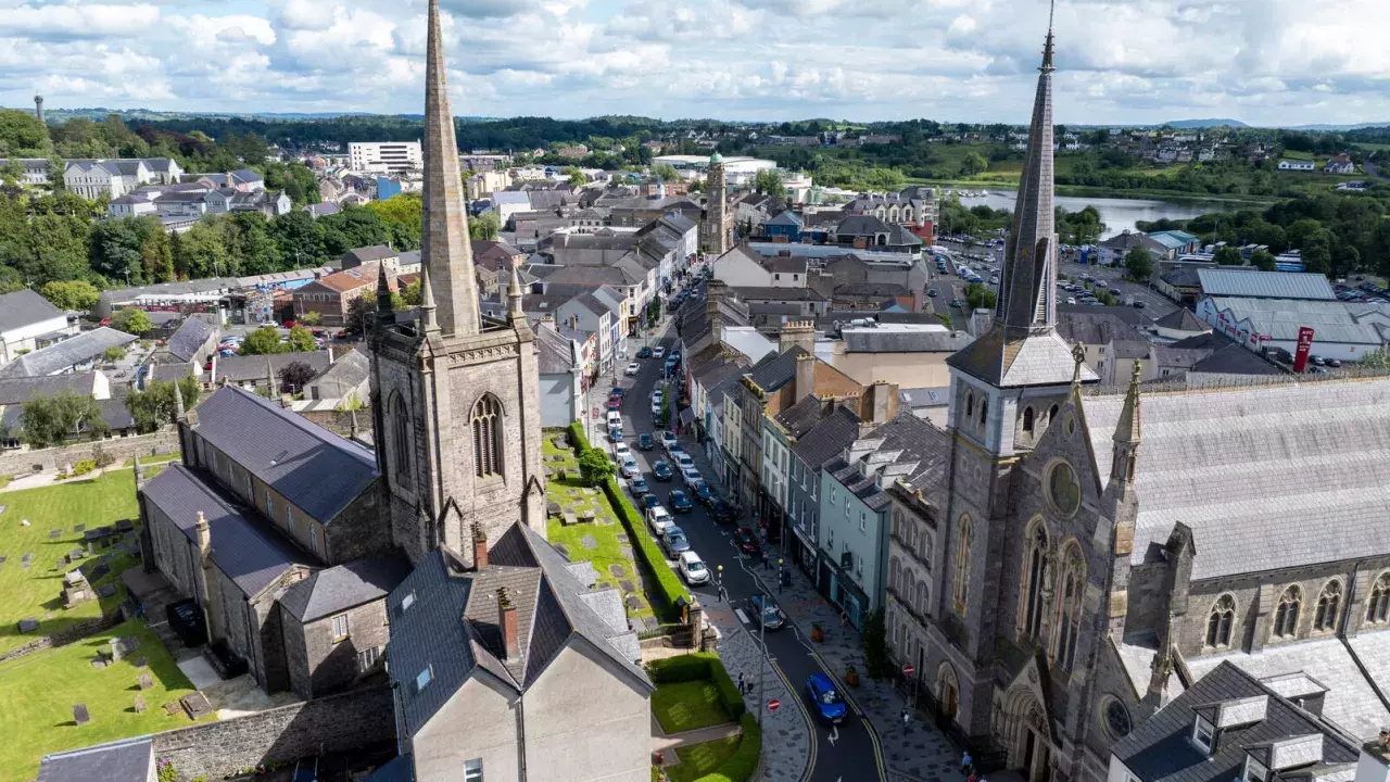 STORYEnniskillenIslandChurches(©TourismIrelandByJohuaHannah)1