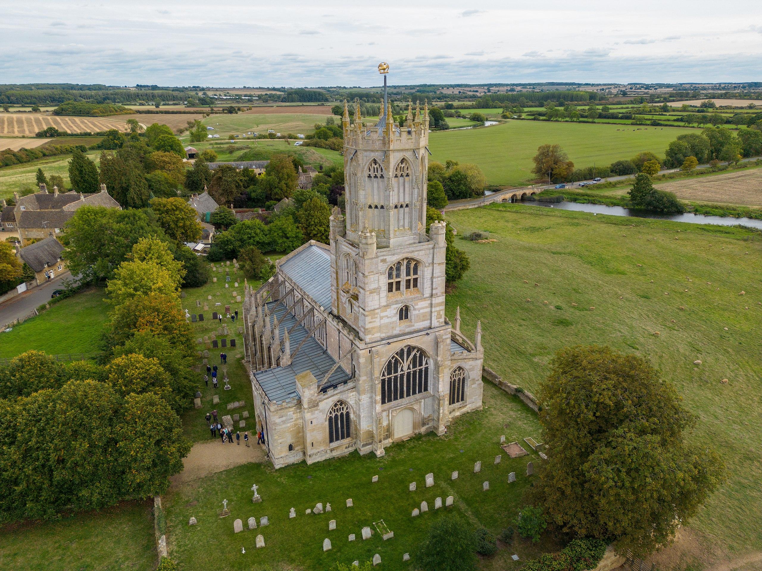 NorthamptonshireFOTHERINGHAYStMaryAllSaints(TopherMe7CC-BY-SA4.0)1