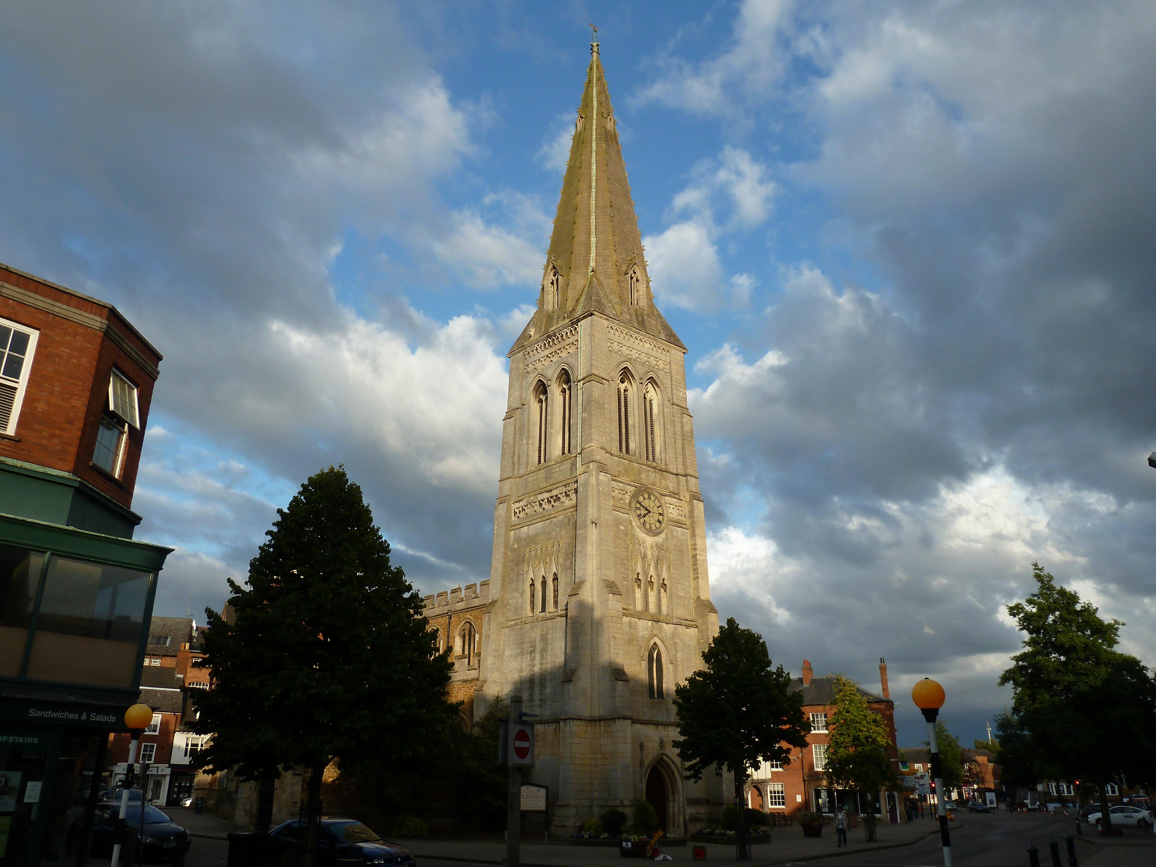 LeicestershireMARKETHARBOROUGHStDionysius(DavidSpicerCC-BY-SA2.0)1