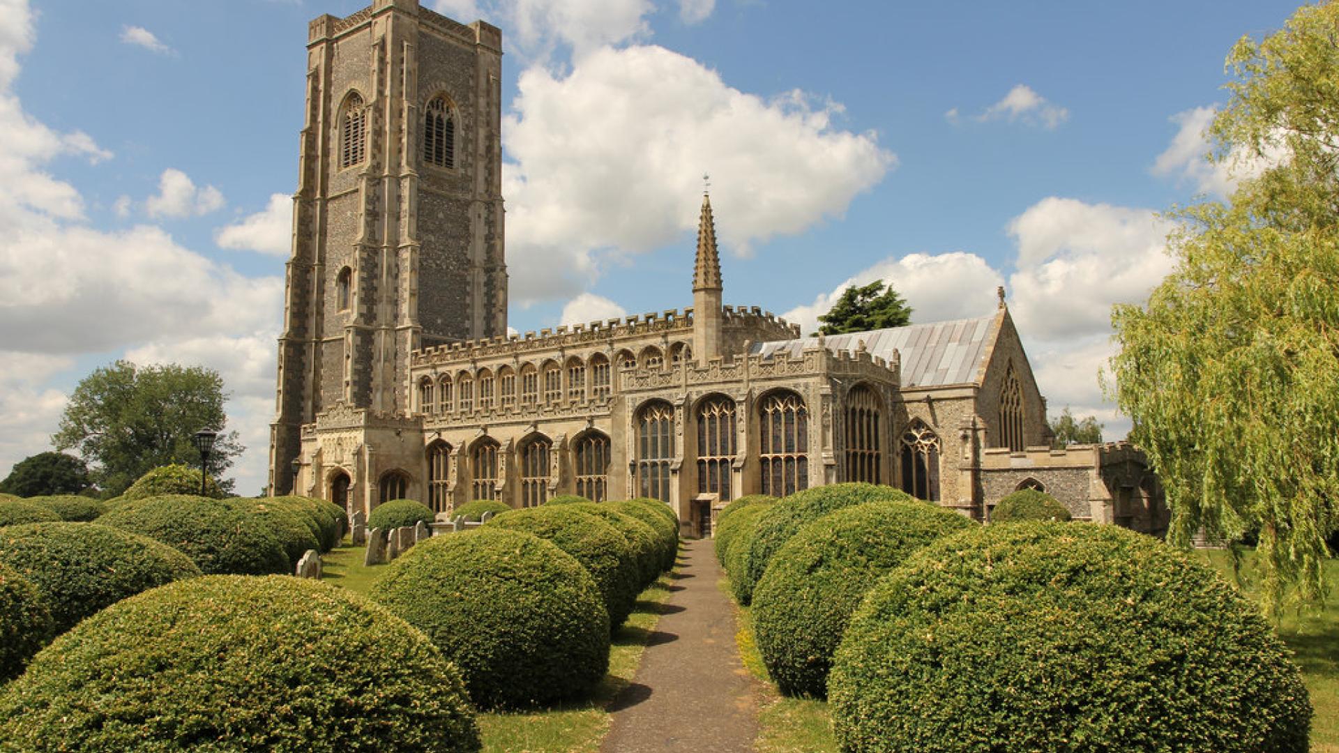 SuffolkLAVENHAMStPeterStPaul(RichardCroftCC-By-SA2.0)1