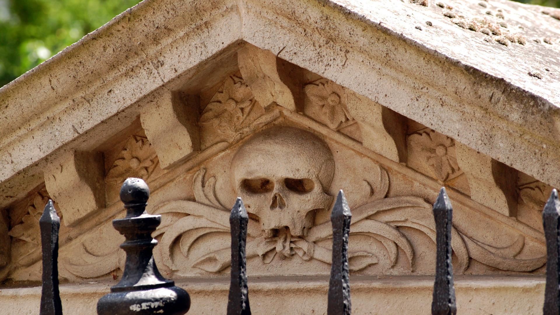 GreaterLondonCHISWICKStNicholas(DonnchadhHCC-BY-SA2.0)1