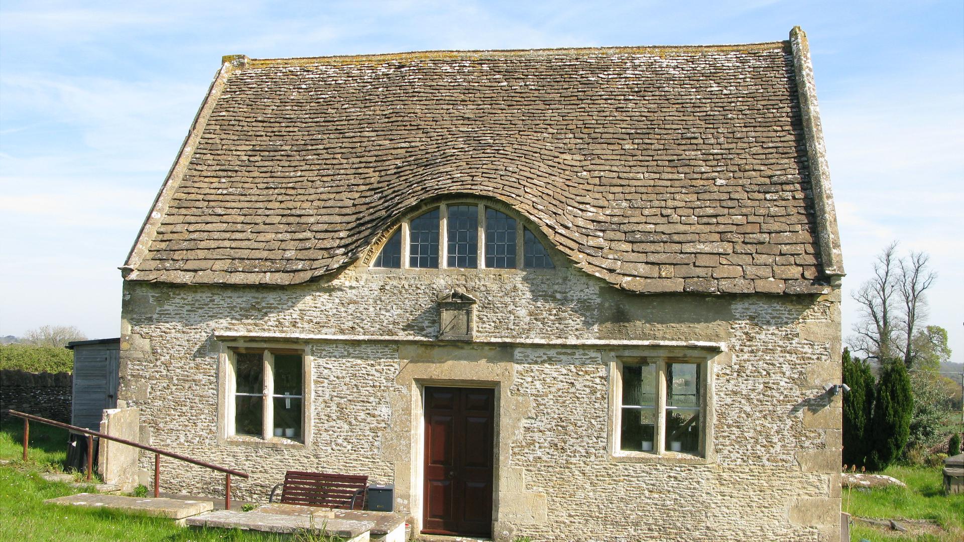 WiltshireCORSHAMMonksChapel(SteveRobertsCC-BY-SA2.0)1