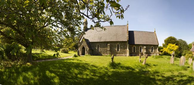 Visit rural churches in the Lincolnshire Wolds